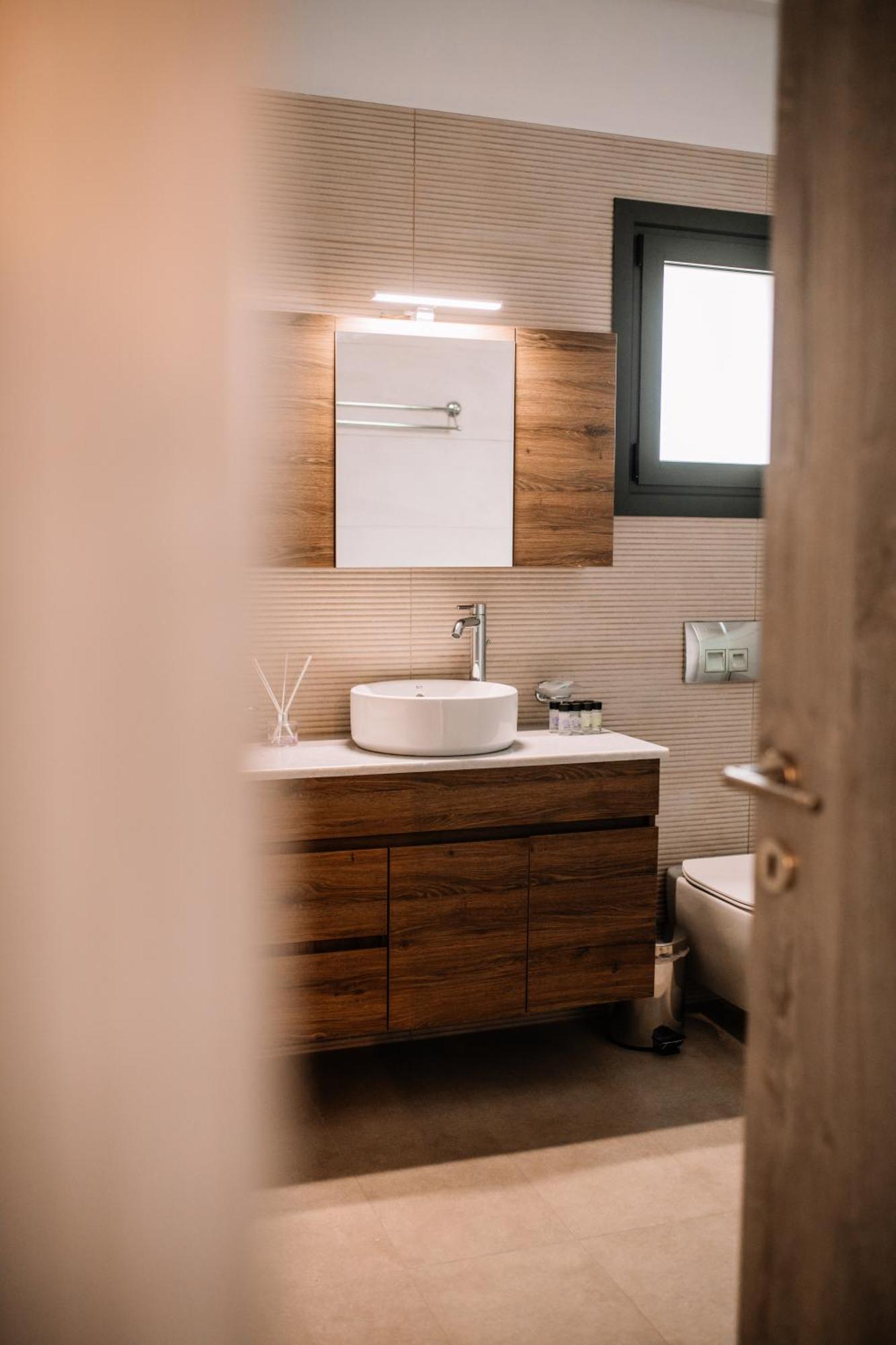 Konatsi Luxury Apartments Τυρός Εξωτερικό φωτογραφία