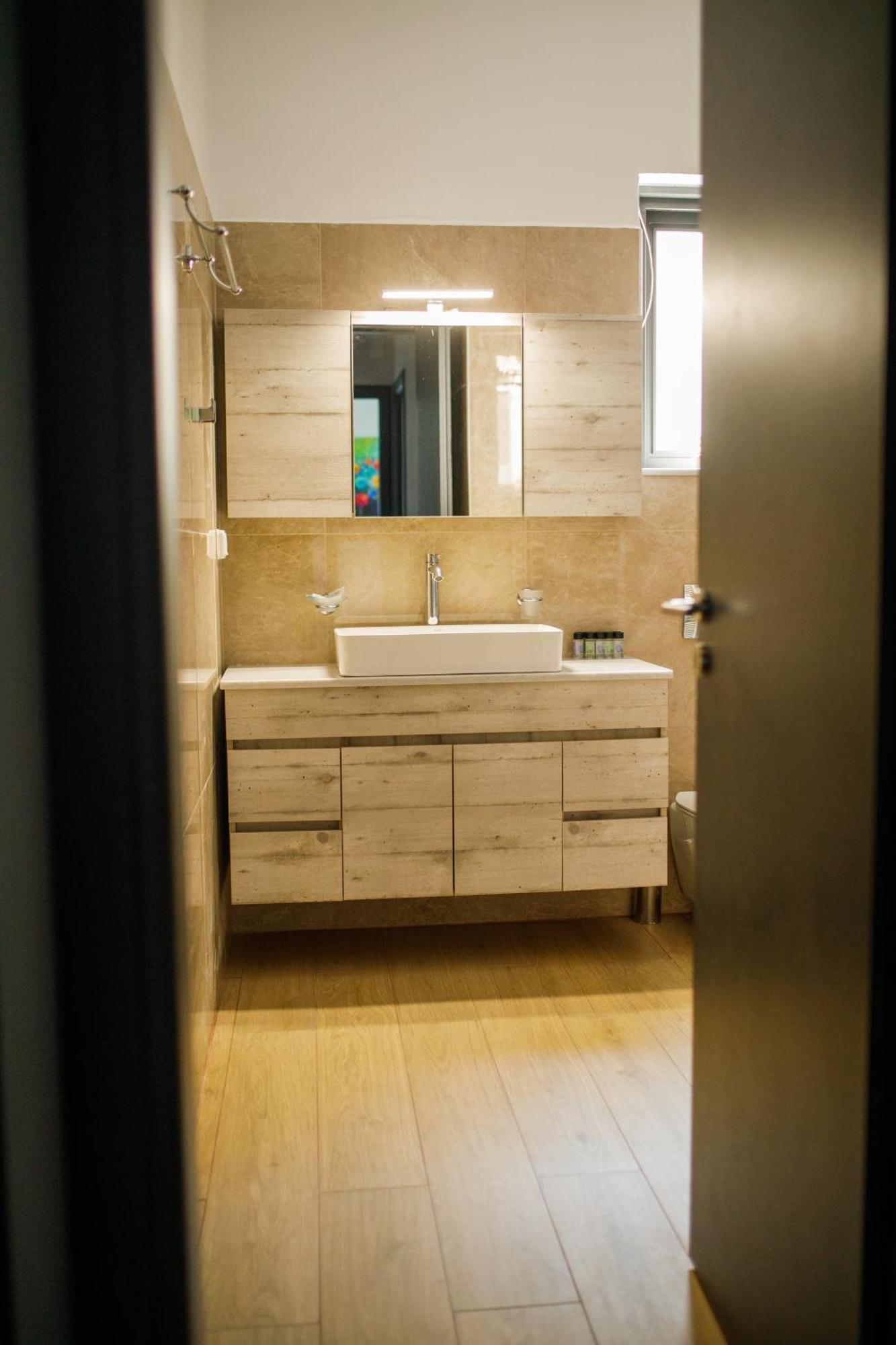 Konatsi Luxury Apartments Τυρός Εξωτερικό φωτογραφία